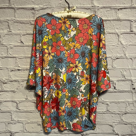 🌿5/$25 First Love by Lovelyn Groovy Doleman Top - Picture 7 of 11